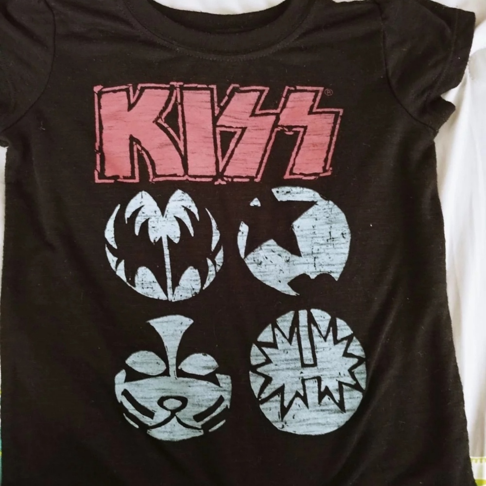 KISS band tee. 4t